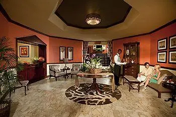 Grand Pineapple Montego Bay Hotel