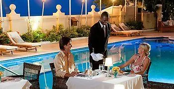Grand Pineapple Montego Bay Hotel 3*,