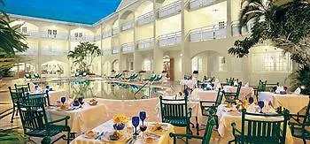 Grand Pineapple Montego Bay Hotel