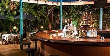 Grand Pineapple Montego Bay Hotel 3*,